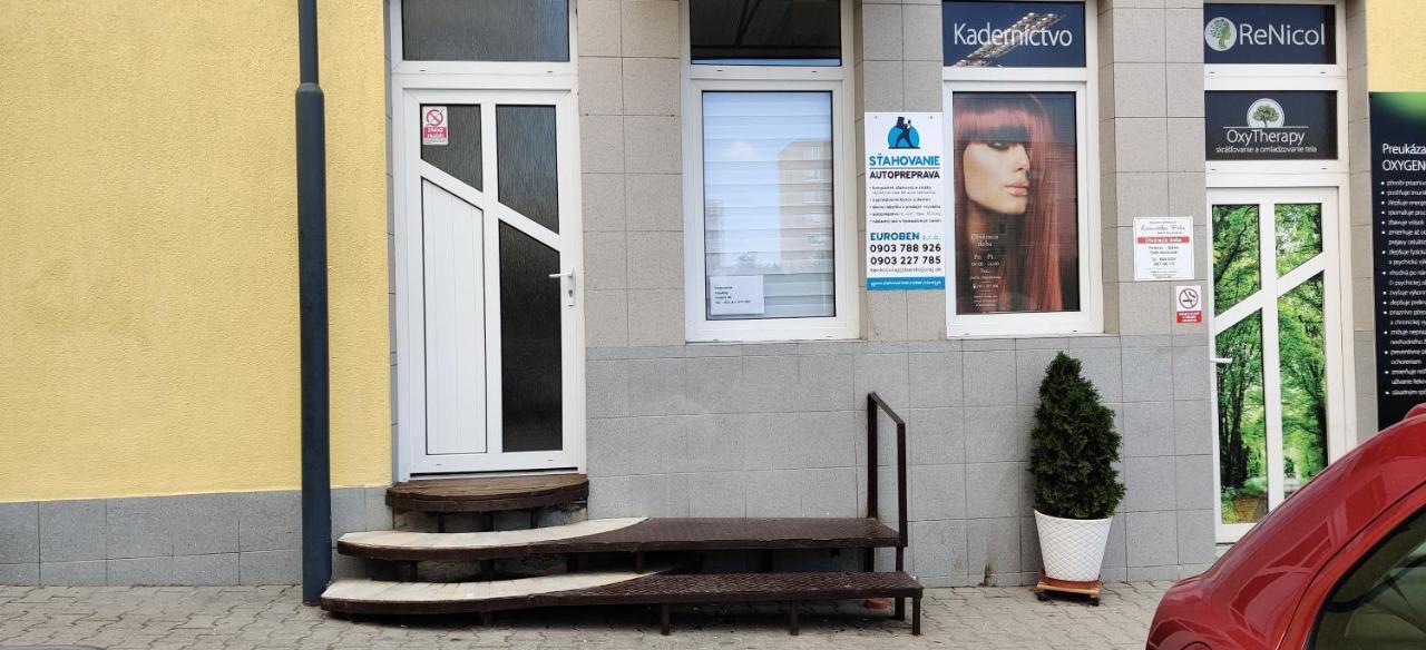 Apartman 1 Hradna 9 Nové Zámky Buitenkant foto